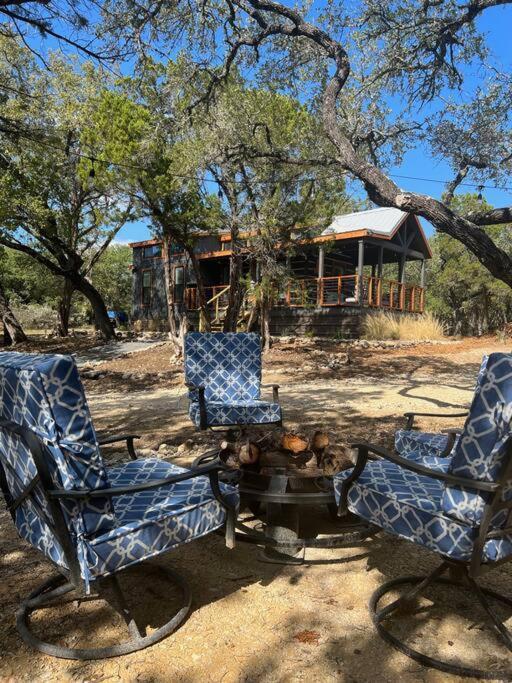 Fox Hollow - Tiny Home With Cypress Creek Access, Park Like Setting Wimberley Bagian luar foto